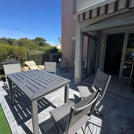 T2 Avec Parking Au Coeur De La Pinede - 4 Pers. - Fr-1-607-243