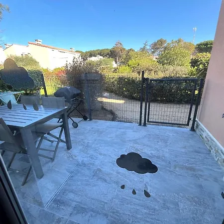 Apartmán T2 Avec Parking Au Coeur De La Pinede - 4 Pers. - Fr-1-607-243 *
